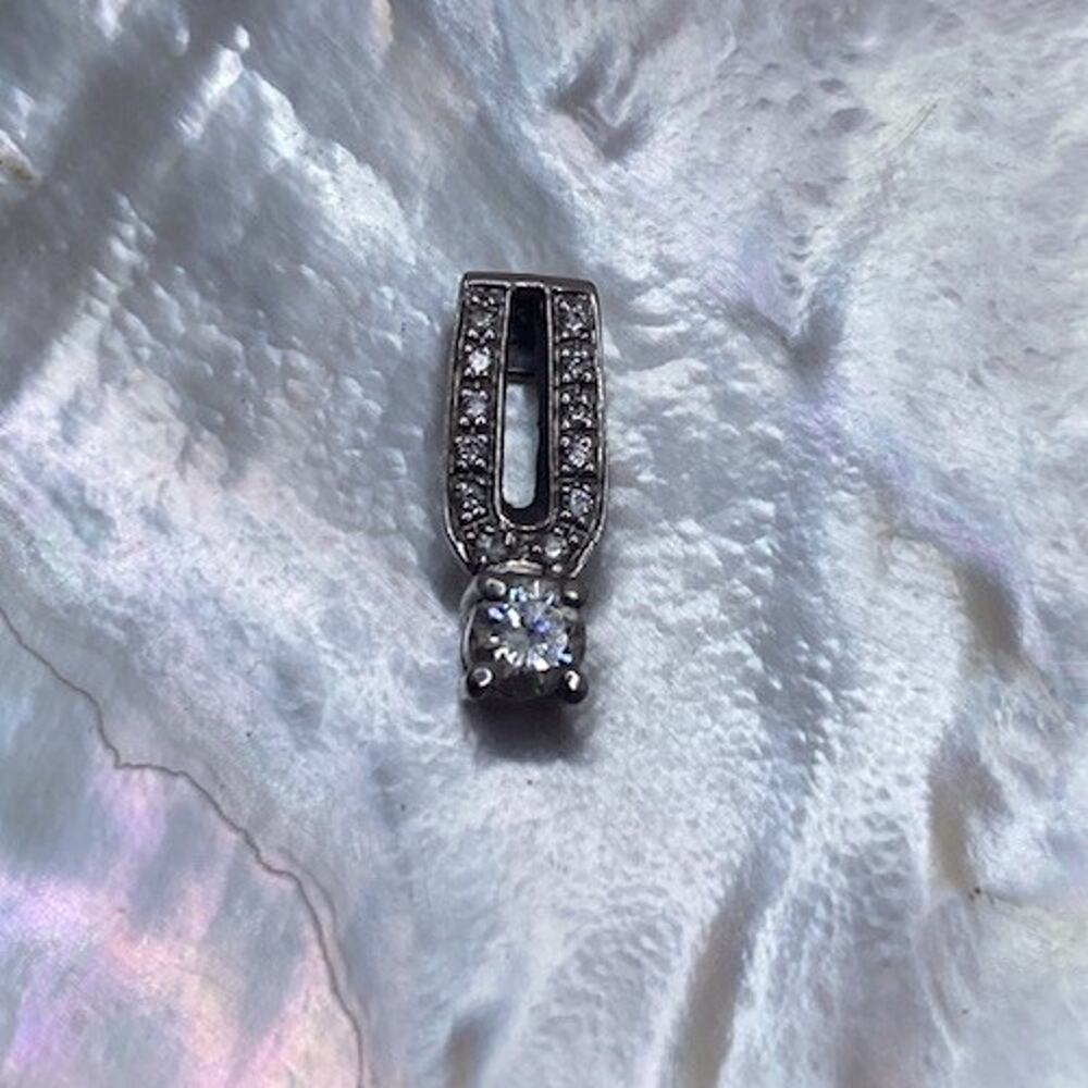 DESIGNER 18 K WHITE GOLD AND DIAMONDS MINI PENDANT